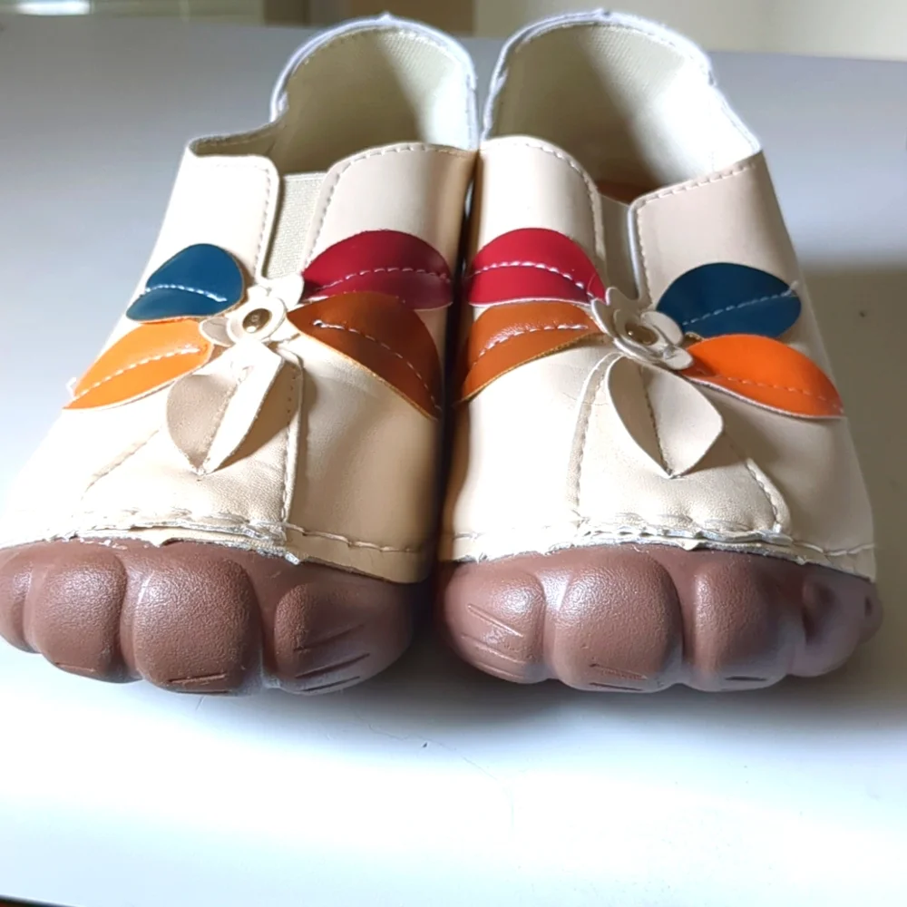 Fanan Fantastic Flowers Faux Leather Boho Loafer Sz 8, Ballet Flats Creamy White - Picture 6 of 6